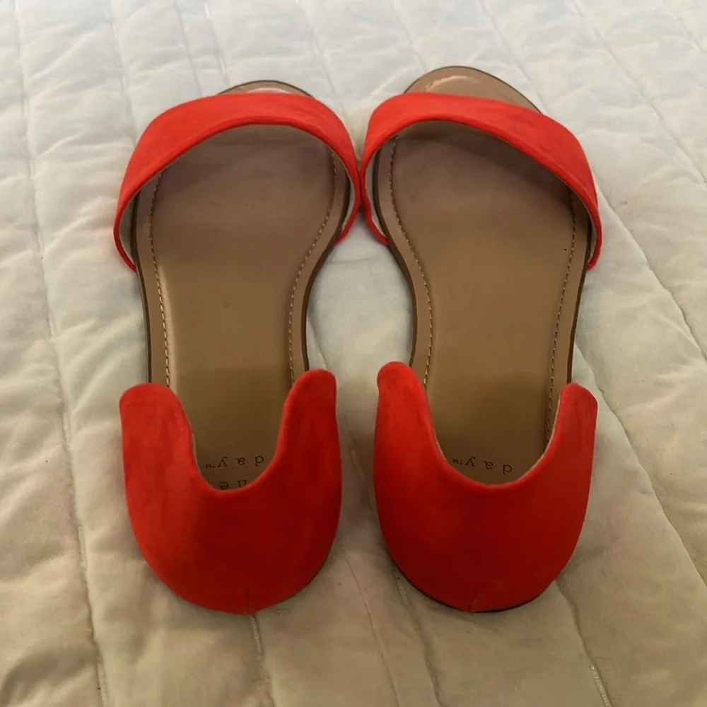 A New Day red sandal - Picture 3 of 5